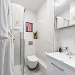 Appartement Bella Luna Luxury - Oasis Gem In Warschau