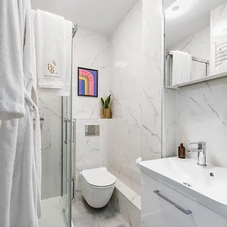 Apartment Bella Luna Luxury - Oasis Gem In Warsaw